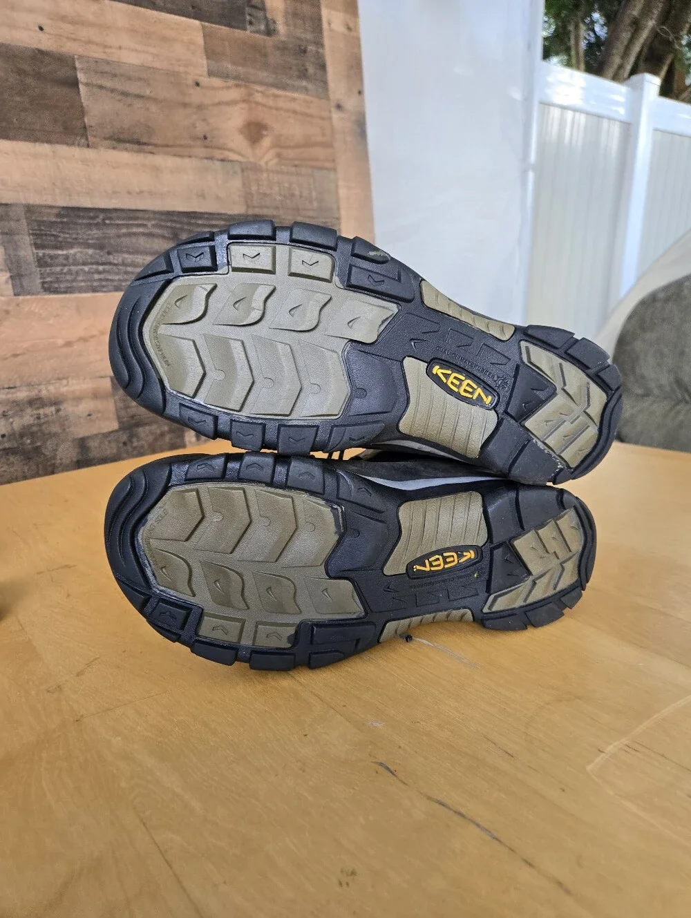 Keen Brixen Mid Boot 12022-BKGA - Men's Size 12